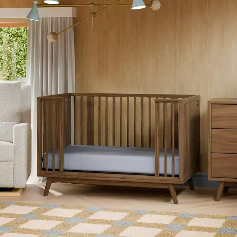 Lettino trasformabile Babyletto Palma 8-in-1 per tutte le fasi, con kit per culla e letto per bambini