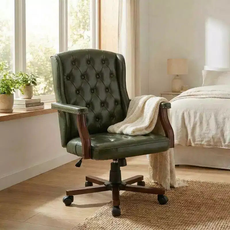 Sedia da ufficio direzionale con design a schienale alto e funzione girevole per l'ufficio domestico