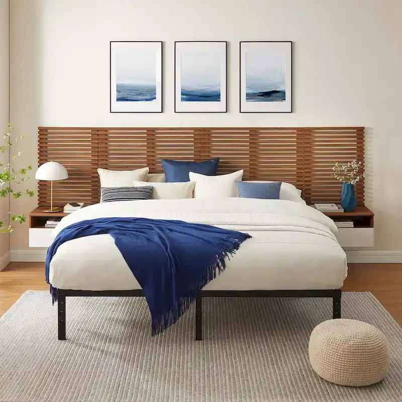 Render, aan de muur bevestigd kingsize hoofdeinde en moderne nachtkastjes