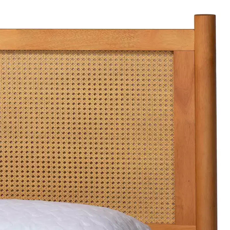 Baxton Studio Jenn Japandi-slaapkamersset van 5 delen in goudbruin hout, queensize, met rotan met verweerde afwerking