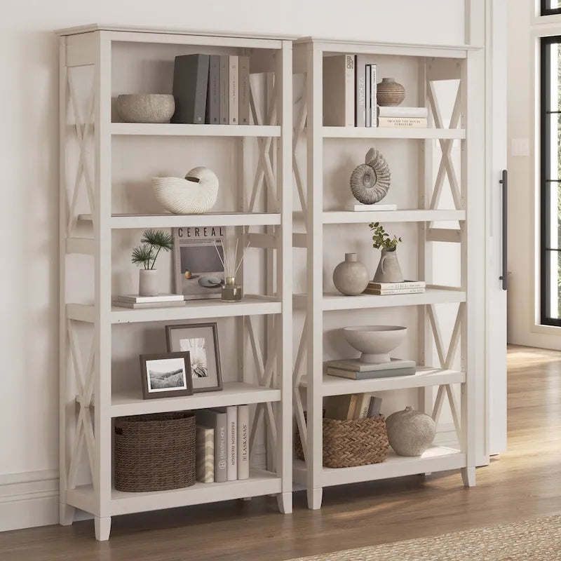 Boekenkast met 5 planken uit de Key West-serie van Bush Furniture