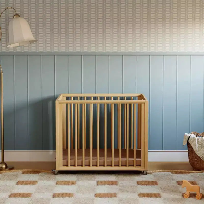 Lettino trasformabile Babyletto Palma 8-in-1 per tutte le fasi, con kit per culla e letto per bambini