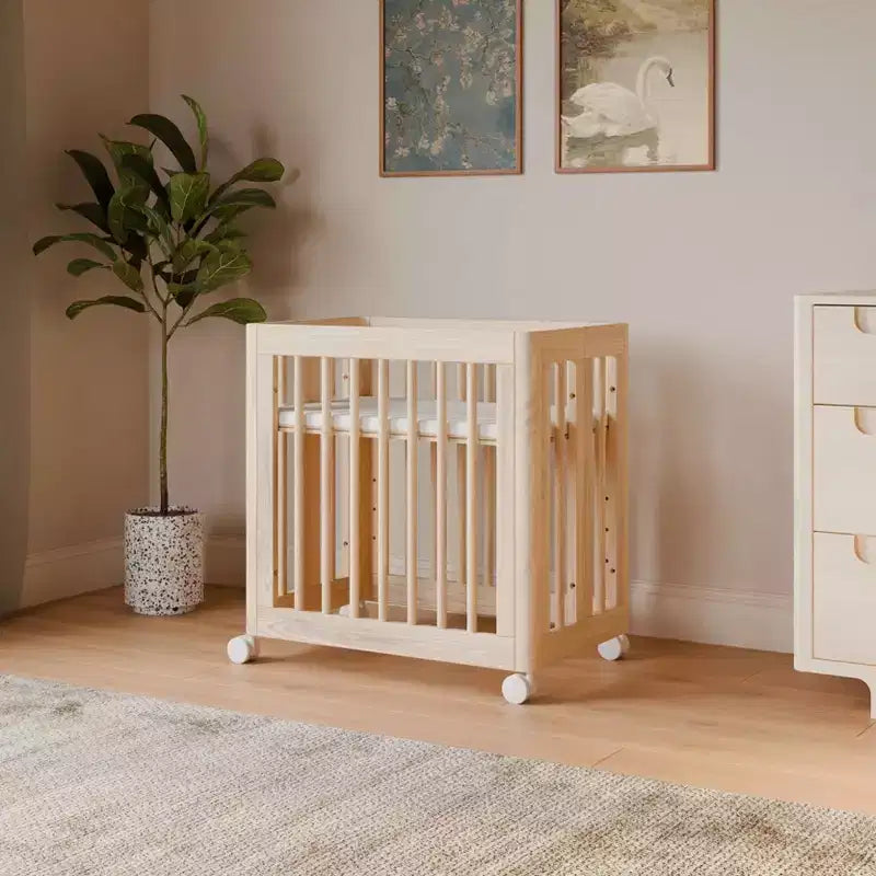 Lettino convertibile Babyletto Yuzu 8 in 1 con kit di conversione per tutte le fasi