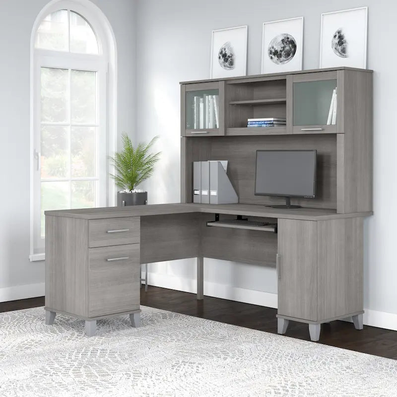 Bureau Bush Furniture Somerset 60W en forme de L avec meuble de rangement supérieur