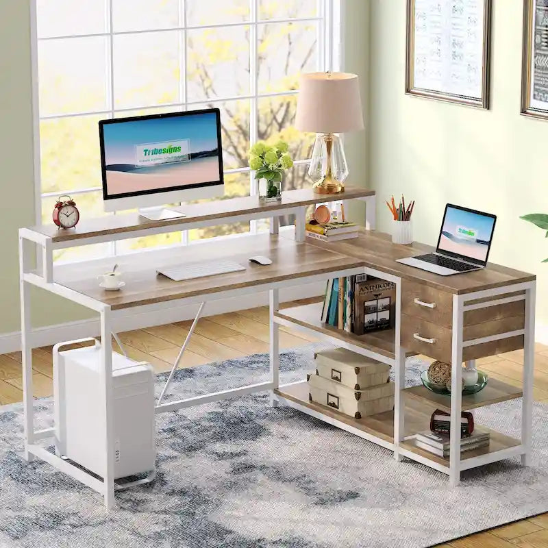 Schreibtisch in L-Form mit Schublade, Eckschreibtisch fürs Homeoffice mit Ablagefächern und Monitorständer, rustikaler PC-Schreibtisch für kleine Räume