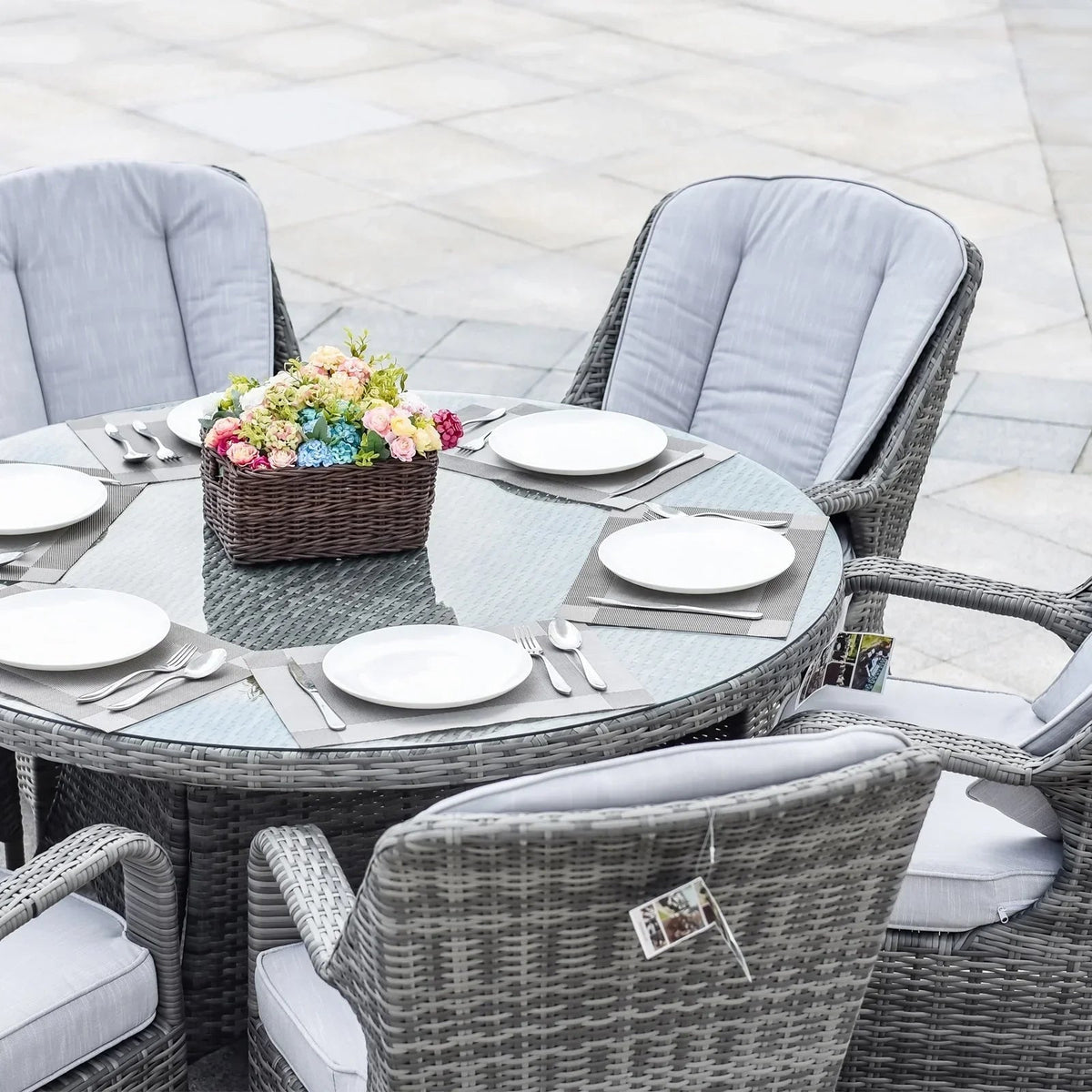 Ensemble de salle à manger rond de patio en rotin tressé d’extérieur, 7 pièces avec coussins, par Moda Furnishings