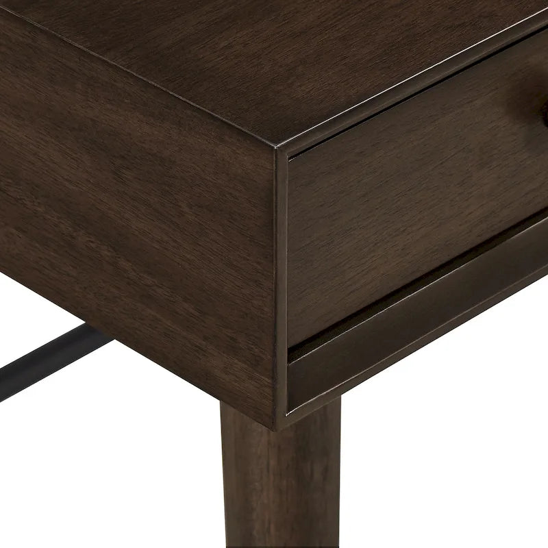 Bureau d’écriture en bois Aksel à 3 tiroirs, par iNSPIRE Q Modern