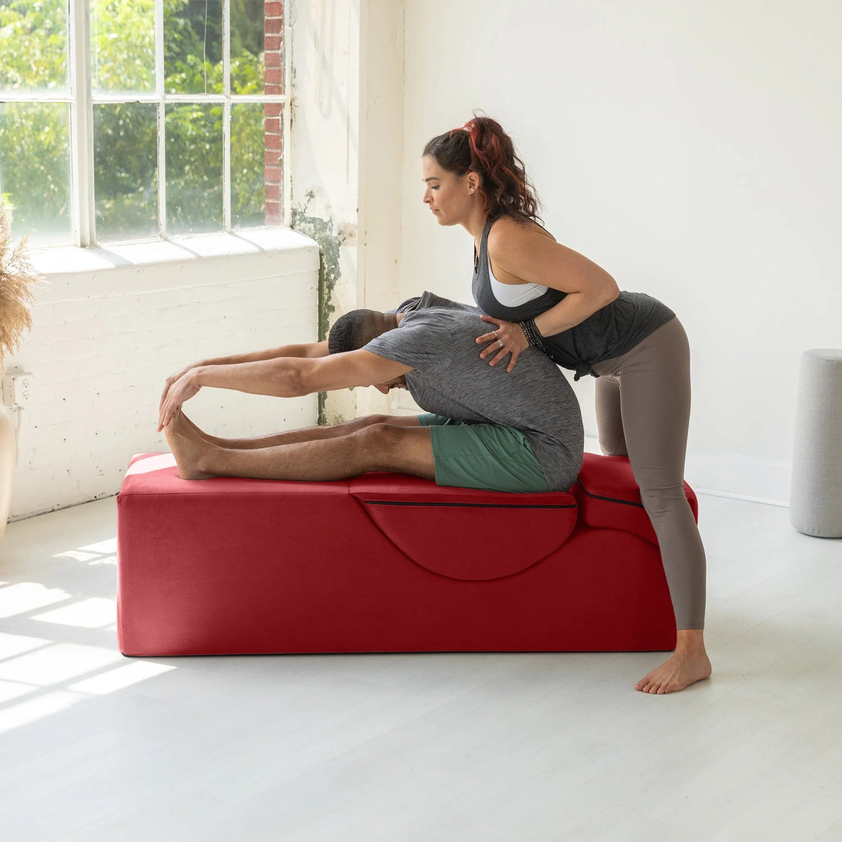 Méridienne convertible Avana Kami / yoga et massage - pouf 2-en-1 avec chaise longue de yoga pliable dissimulée, microvelours - N/A