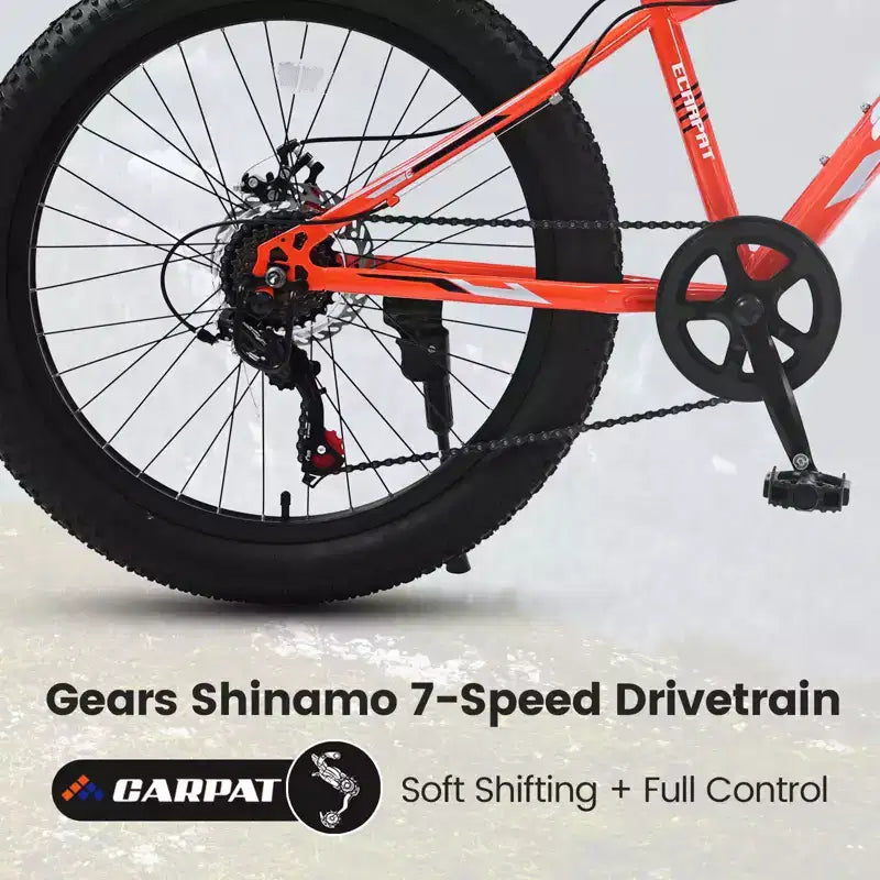 Bicicletta Okak da 24IN con pneumatici larghi e sospensione anteriore, mountain bike a 7 velocità con freno a disco e telaio in acciaio ad alto tenore di carbonio, bici da trail per gli spostamenti
