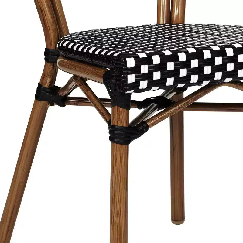 Flash Furniture Lourdes Bistro-Stapelstuhl im Thonet-Stil für den gewerblichen Innen- und Außenbereich, PE-Rattan und Aluminiumgestell